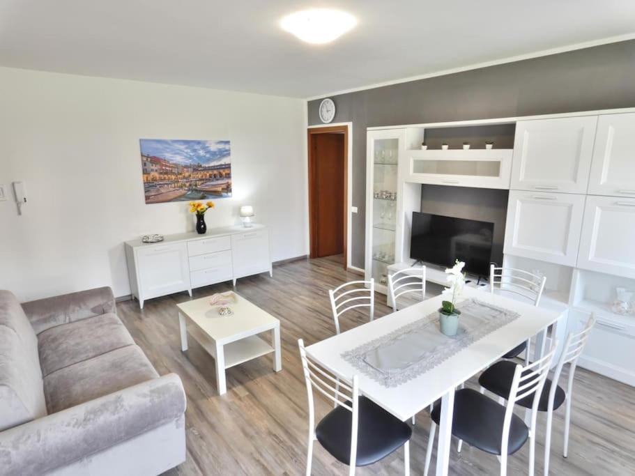 Welcome House Desenzano Center Apartment Desenzano del Garda Exterior photo